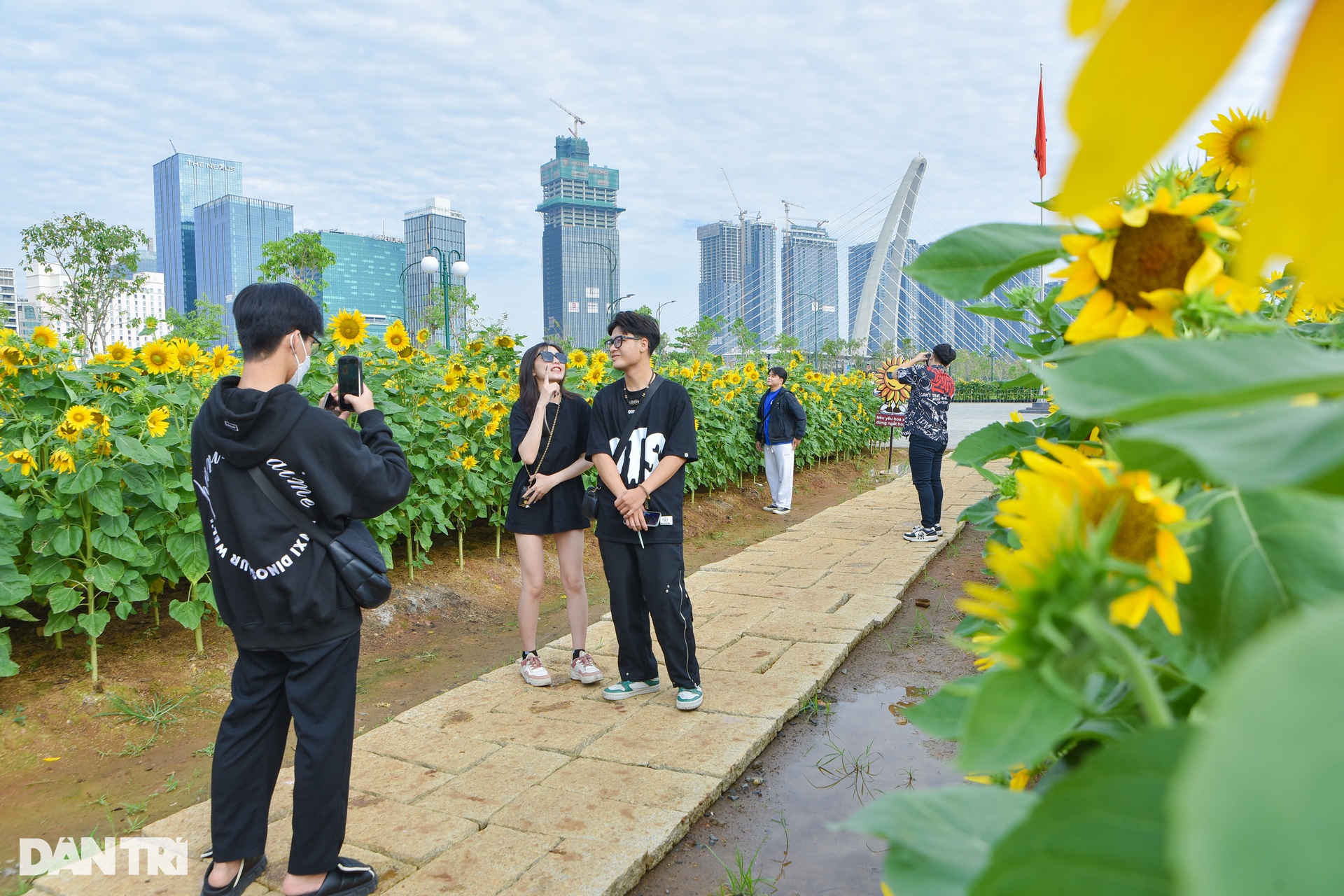 TikToker promotes tourism images of Thu Duc City during Tet Giap Thin 2024 - 2