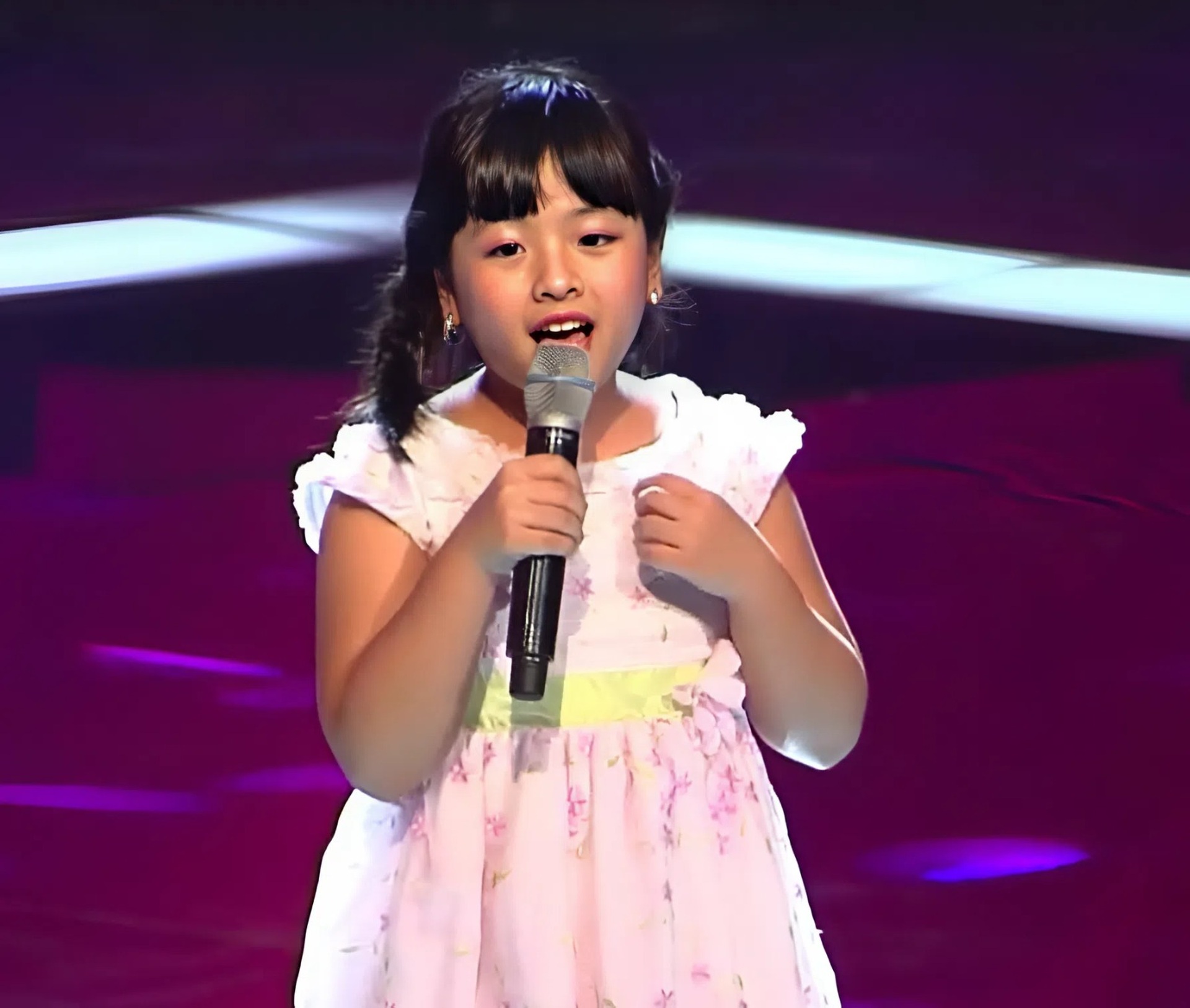 Con gái út NSƯT Chiều Xuân giảm 12kg, nhan sắc tuổi 21 gây chú ý - 1 Con gái út NSƯT Chiều Xuân giảm 12kg, nhan sắc tuổi 21 gây chú ý - 1