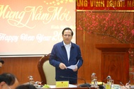 Chuyện cháu bé 3 tuổi bị đóng đinh có sự vô cảm của người lớn