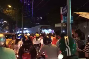 Dòng xe kẹt cứng trên đường