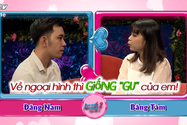 Hết lời khen ngợi bạn nam, cô gái lại từ chối bấm nút hẹn hò