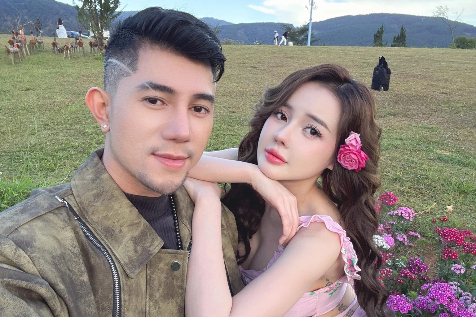 Loạt ồn ào của Ngân 98 trước khi bị bắt: Mặc như không, bị cấm diễn - 3
