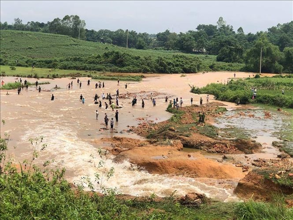 vỡ đập ở phú thọ vỡ đập ở phú thọ