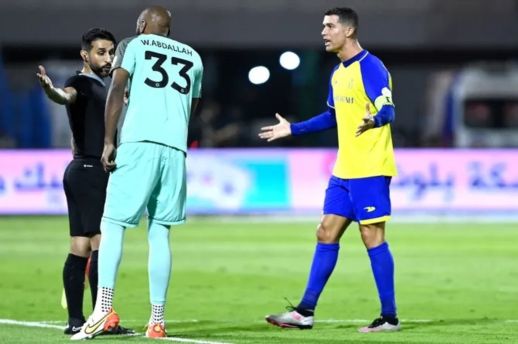 Cristiano Ronaldo nhạt nhòa, Al Nassr tan mộng vô địch ở Saudi Arabia - 2 Cristiano Ronaldo nhạt nhòa, Al Nassr tan mộng vô địch ở Saudi Arabia - 2