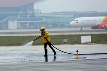 Đường băng 1A sân bay Nội Bài gấp rút hoàn thiện sửa chữa trước Tết Âm lịch