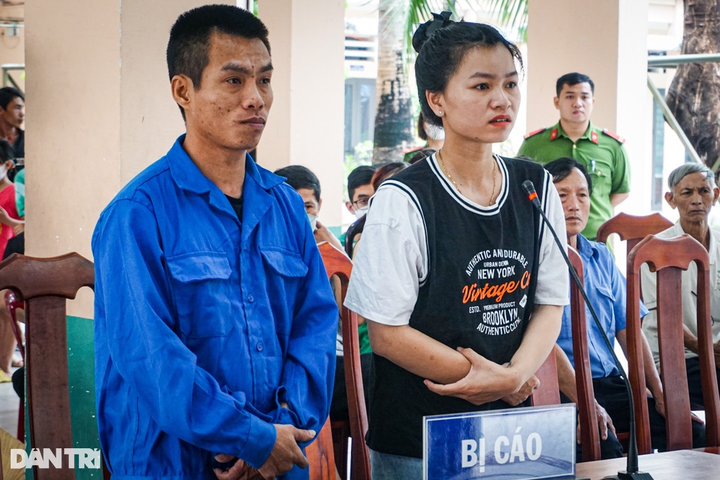 Hai vợ chồng làm xiếc trên đèo Hải Vân lĩnh án - 1 Hai vợ chồng làm xiếc trên đèo Hải Vân lĩnh án - 1