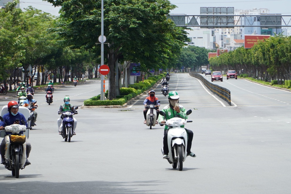 TPHCM: Shipper đáp ứng những điều kiện nào sẽ được phép hoạt động? - 1 TPHCM: Shipper đáp ứng những điều kiện nào sẽ được phép hoạt động? - 1