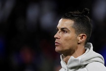 Ronaldo có thể bị giảm lương do ảnh hưởng của dịch Covid-19