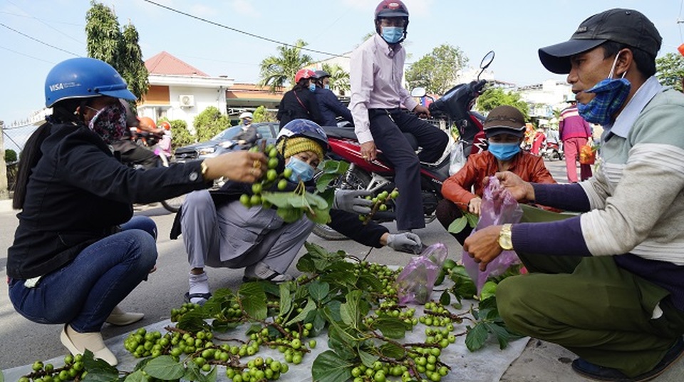 Nô nức đi phiên chợ một năm họp duy nhất ngày mùng 1 Tết - 5 Nô nức đi phiên chợ một năm họp duy nhất ngày mùng 1 Tết - 5