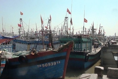 Bộ đội biên phòng cứu thành công một tàu cá gặp nạn