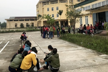 Hà Tĩnh: Hơn 300 công nhân may đình công những ngày cận Tết