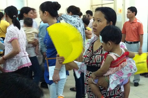 Khám đêm tăng vọt vì trời nắng nóng