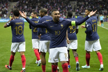 Mbappe lập hattrick giúp Pháp thắng 14-0, Hà Lan giành vé dự Euro 2024