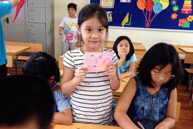 Nam sinh trường Ams lập dự án dạy học sinh về tài chính, tiền tệ