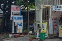 Vụ cô gái bị giết trong nhà nghỉ: Nghi phạm dùng 2 con dao đâm người yêu