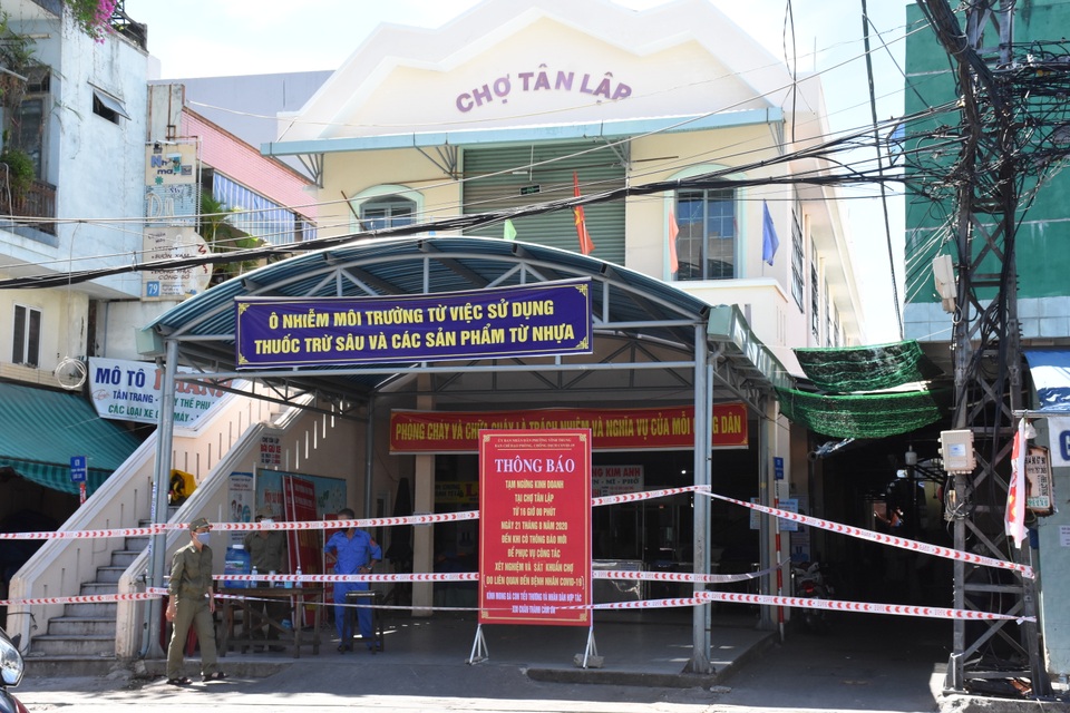 Đà Nẵng tạm ngừng hoạt động nhiều chợ vì có tiểu thương mắc Covid-19 - 1