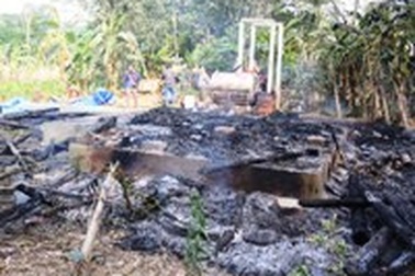 Lửa thiêu rụi tài sản một gia đình nghèo