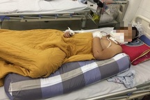 Mâu thuẫn trong lúc ăn khuya, một người bị đâm nguy kịch