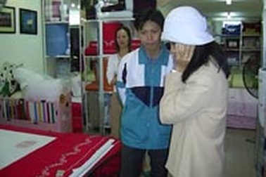 Cửa hàng chăn - đệm vào mùa 