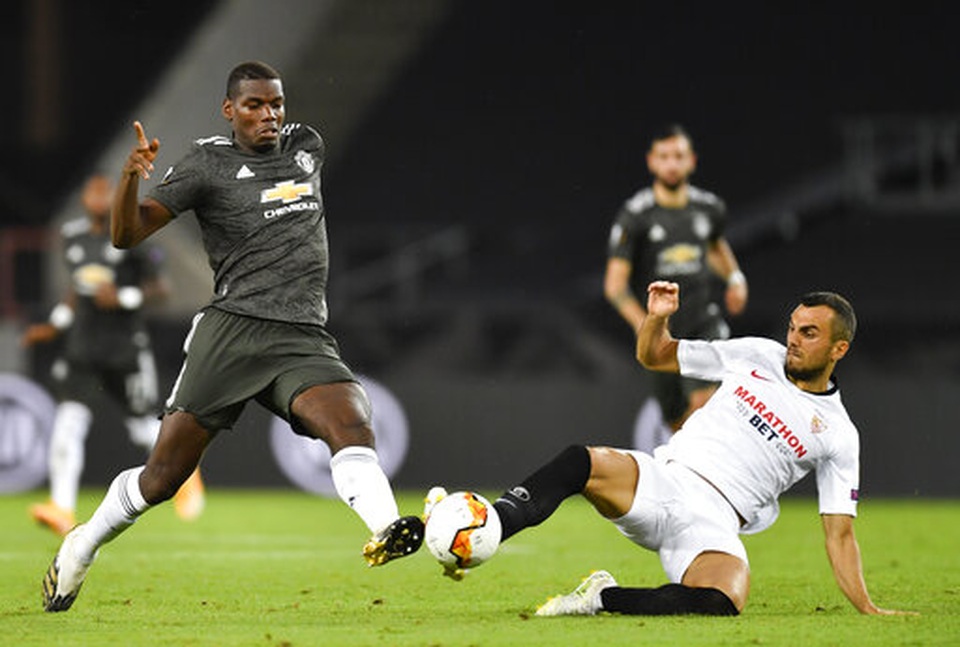 Man Utd 1-2 Sevilla: Màn lội ngược dòng ấn tượng - 7 Man Utd 1-2 Sevilla: Màn lội ngược dòng ấn tượng - 7