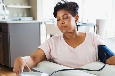 Huyết áp cao như thế nào thì cần dùng thuốc?