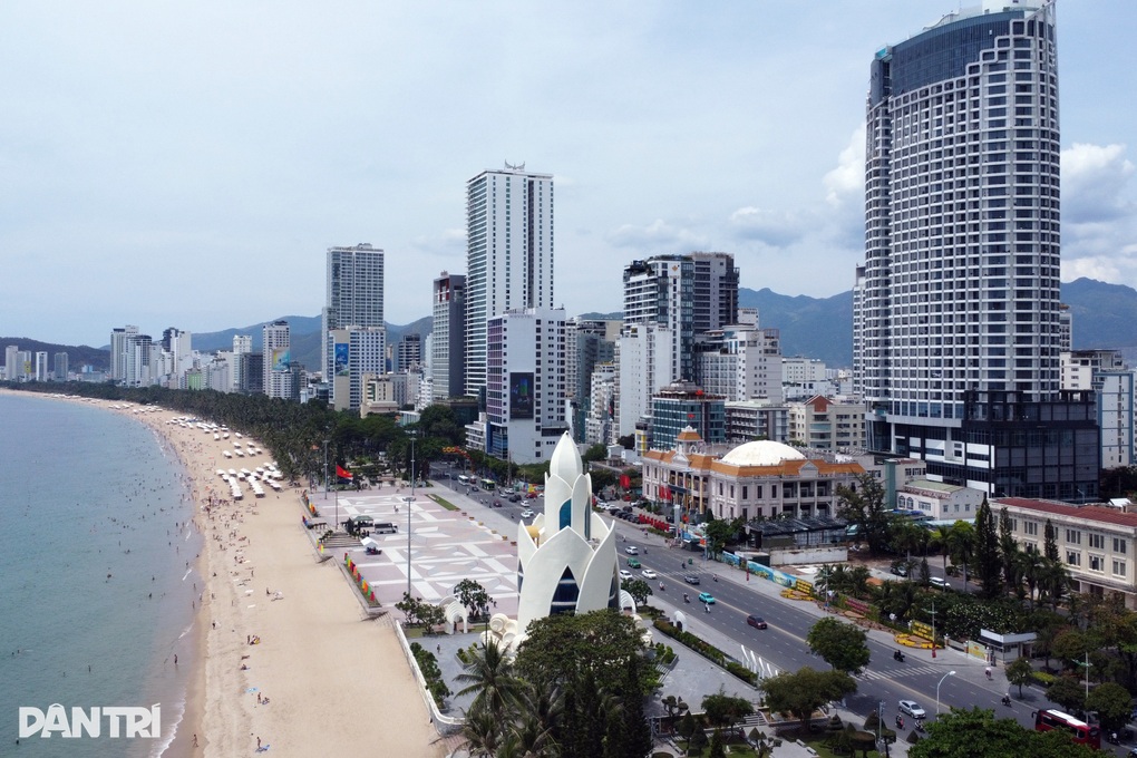 Khánh Hòa cam kết xử lý nghiêm cán bộ, công chức gây khó cho doanh nghiệp - 1 Khánh Hòa cam kết xử lý nghiêm cán bộ, công chức gây khó cho doanh nghiệp - 1
