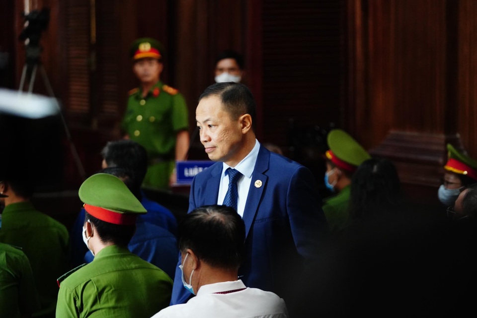 Nữ bị cáo trần tình về quan hệ với cựu Phó Chủ tịch TPHCM Nguyễn Thành Tài - 2 Nữ bị cáo trần tình về quan hệ với cựu Phó Chủ tịch TPHCM Nguyễn Thành Tài - 2