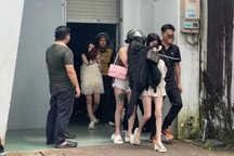 Hơn 300 cảnh sát đột kích nhiều tụ điểm ăn chơi, tạm giữ 148 người