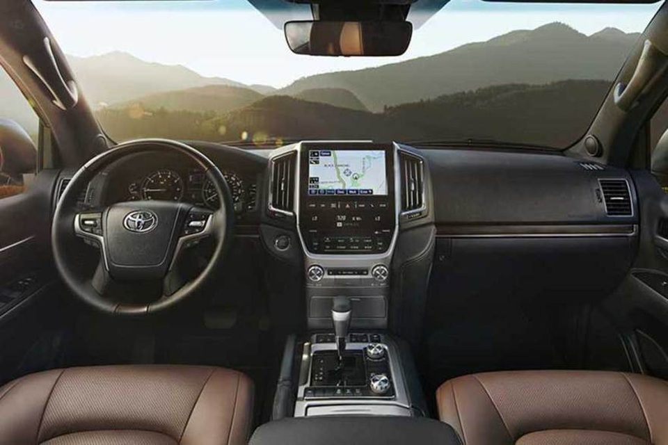 Sao không phải Land Cruiser, mà lại là Lexus LX 570? - 4 Sao không phải Land Cruiser, mà lại là Lexus LX 570? - 4