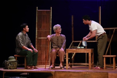 Cục NTBD lên tiếng về những thắc mắc tại Liên hoan Kịch nói 2024