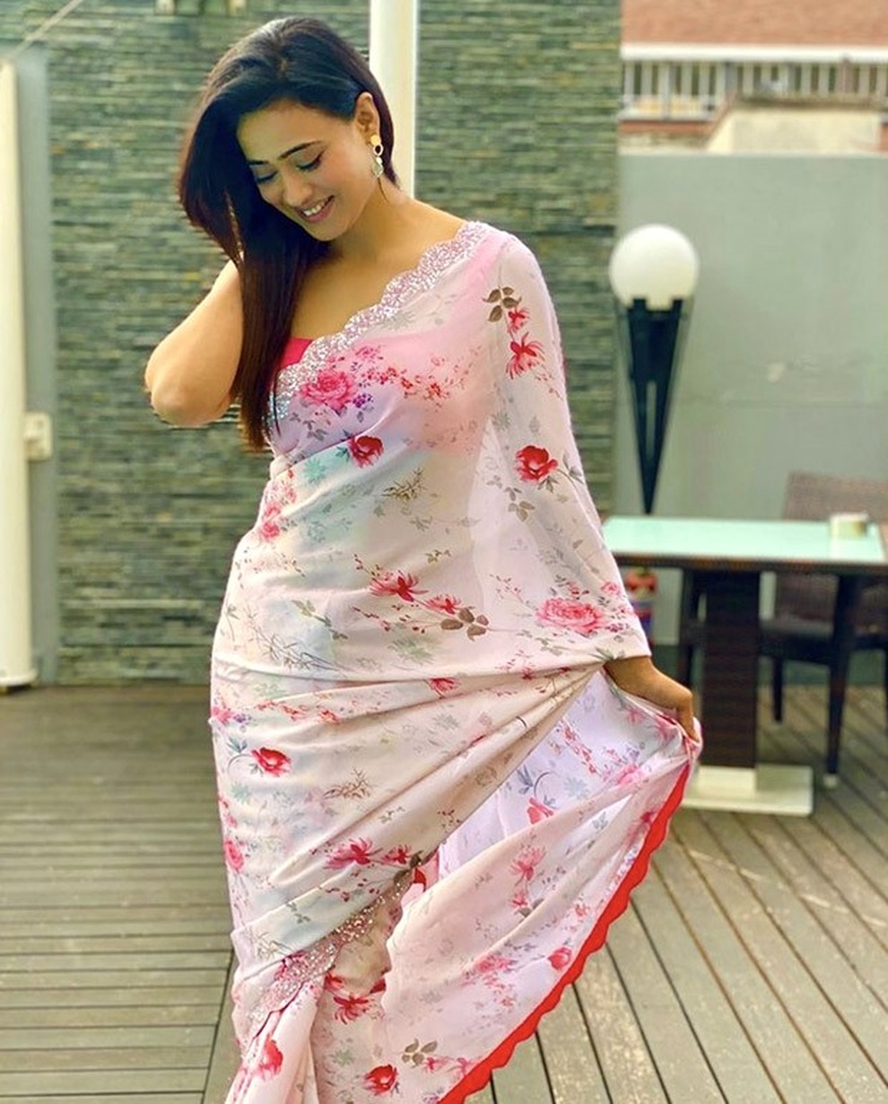 Hai mẹ con xinh đẹp nổi đình nổi đám tại Ấn Độ - 8 Hai mẹ con xinh đẹp nổi đình nổi đám tại Ấn Độ - 8