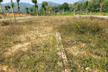 Hết thời sốt giá, đất nền ven đô bị cắt lỗ sâu vẫn khó bán