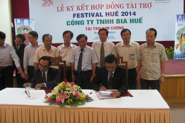 Cùng Huda khơi dòng cảm xúc mùa lễ hội