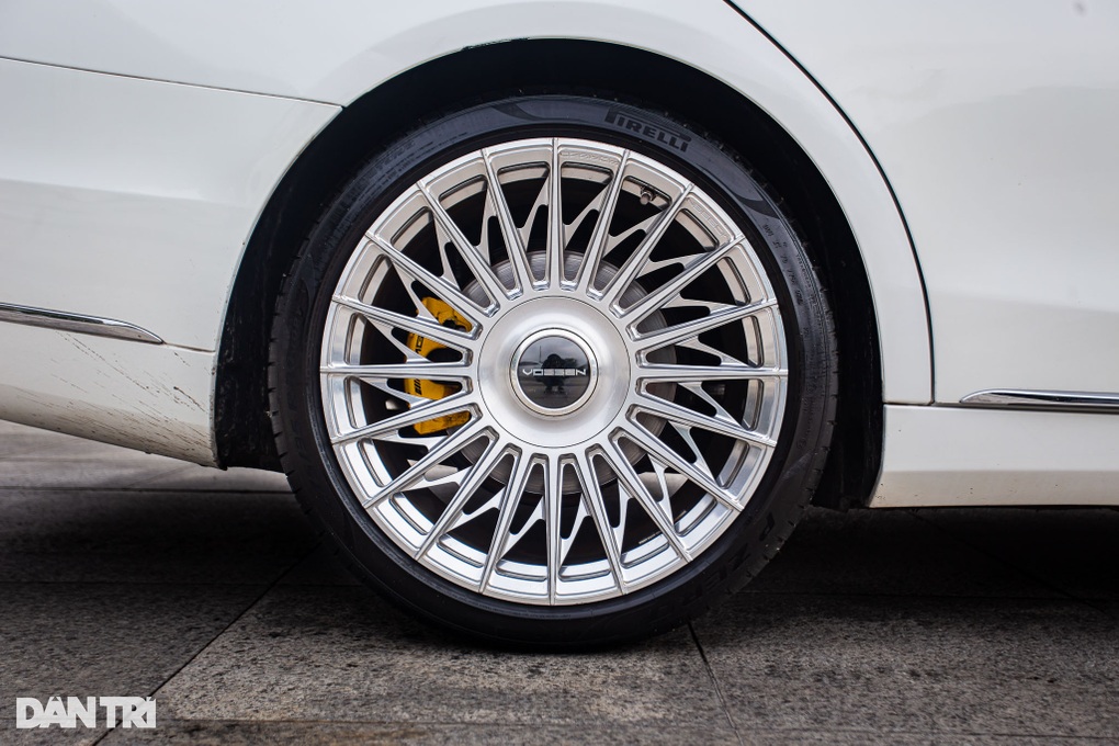 Mercedes-Benz S400 độ thêm 1,9 tỷ đồng được rao bán cả xe giá 1,7 tỷ đồng - 6 Mercedes-Benz S400 độ thêm 1,9 tỷ đồng được rao bán cả xe giá 1,7 tỷ đồng - 6