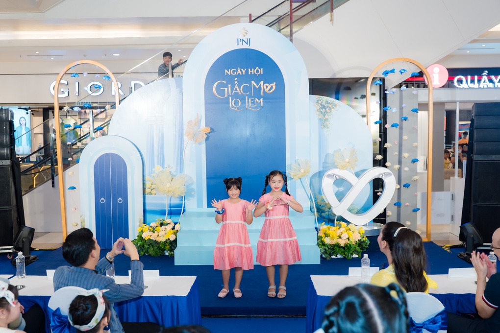 Những khoảnh khắc khó quên tại ngày hội Giấc Mơ Lọ Lem - 3 Những khoảnh khắc khó quên tại ngày hội Giấc Mơ Lọ Lem - 3