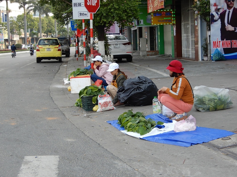 Đường phố Đà Nẵng dịu dàng sáng mùng 1 Tết - 4 Đường phố Đà Nẵng dịu dàng sáng mùng 1 Tết - 4