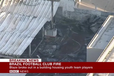 Cháy câu lạc bộ bóng đá nổi tiếng Brazil, 10 người chết