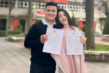 Quang Hải đăng ký kết hôn với Chu Thanh Huyền