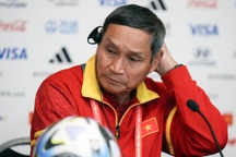 HLV Mai Đức Chung: "Tuyển nữ Việt Nam thua 0-7 Hà Lan là còn ít"