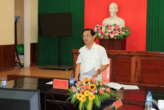 Bí thư Tỉnh ủy Quảng Ngãi Lê Viết Chữ phát biểu kết luận buổi làm việc.