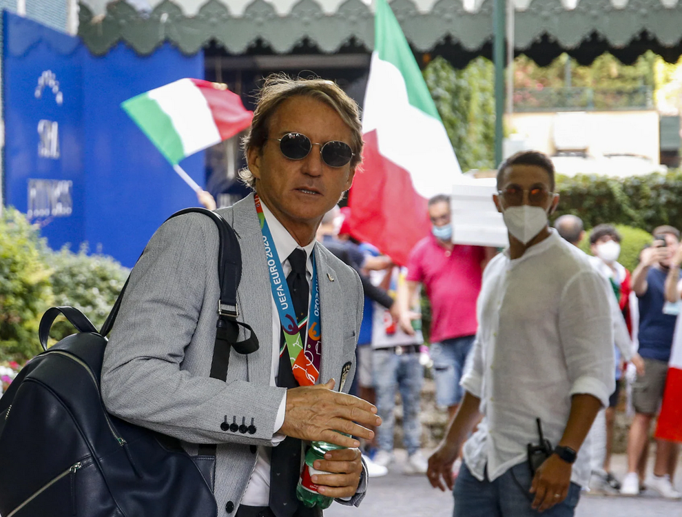 Biển người chào đón đội tuyển Italia về nước sau chức vô địch Euro 2020 - 1 Biển người chào đón đội tuyển Italia về nước sau chức vô địch Euro 2020 - 1