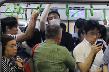 Tokyo khuyến khích 600.000 người làm việc ở nhà để tránh giao thông quá tải