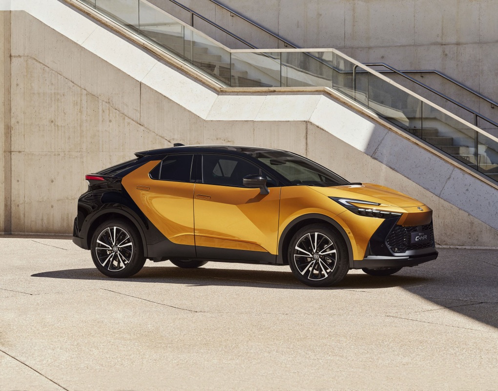 Toyota C-HR thế hệ mới trình làng, tăng áp lực cạnh tranh lên Honda HR-V - 16 Toyota C-HR thế hệ mới trình làng, tăng áp lực cạnh tranh lên Honda HR-V - 16