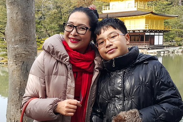 MC Quỳnh Hương: “Con trai là người bạn rất thân của tôi”