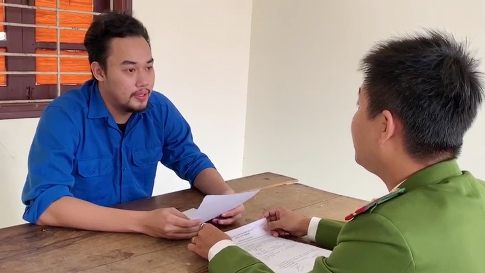 Bị chia tay, gã trai bắt bạn gái về nhà nghỉ đánh đập - 1 Bị chia tay, gã trai bắt bạn gái về nhà nghỉ đánh đập - 1