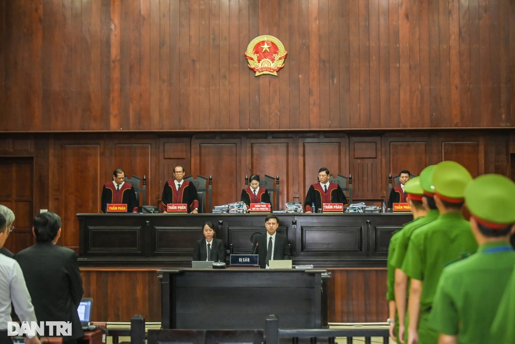 Bà Trương Mỹ Lan xin lại du thuyền, biệt thự, siêu xe - 3 Bà Trương Mỹ Lan xin lại du thuyền, biệt thự, siêu xe - 3