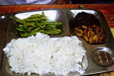 Những loại thức ăn “hỡi ôi” chỉ có ở cơm bụi