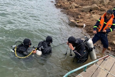 Thanh niên bị đuối nước tử vong khi cùng bạn tắm ở lòng hồ thủy điện