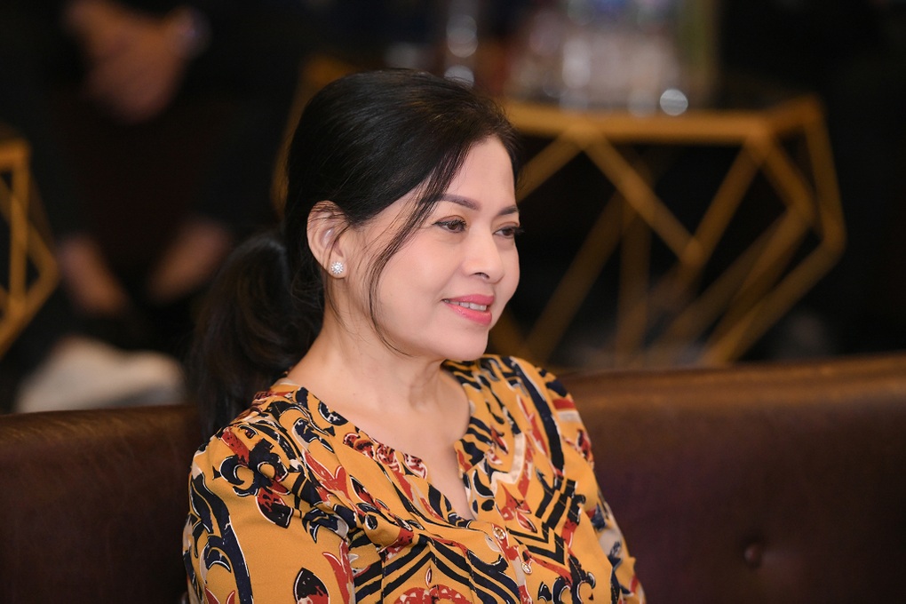 Chế Linh: Bao năm nay người ta cứ bảo tôi nhiều vợ - 2 Chế Linh: Bao năm nay người ta cứ bảo tôi nhiều vợ - 2