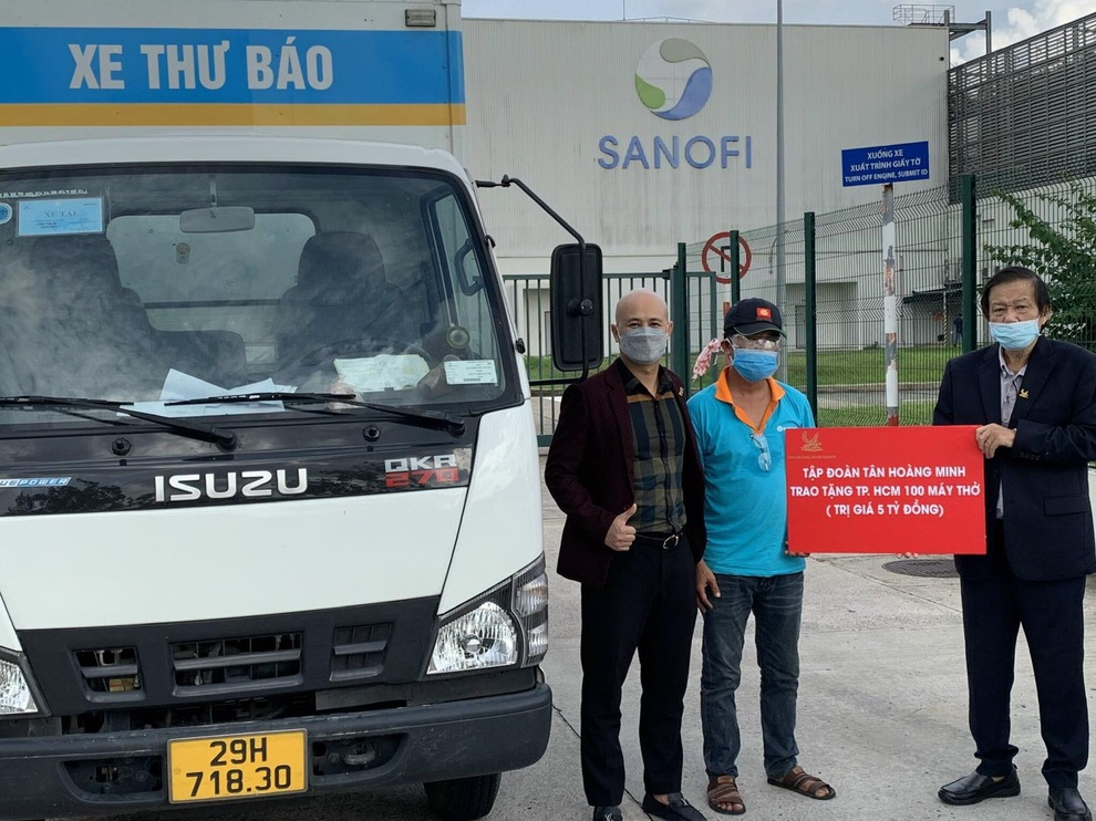 Tân Hoàng Minh chi viện 150 máy thở oxy dòng cao BKVM-HF1 cho Bộ Y tế - 1 Tân Hoàng Minh chi viện 150 máy thở oxy dòng cao BKVM-HF1 cho Bộ Y tế - 1